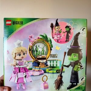 LEGO Wicked Set with Pink and Green Characters